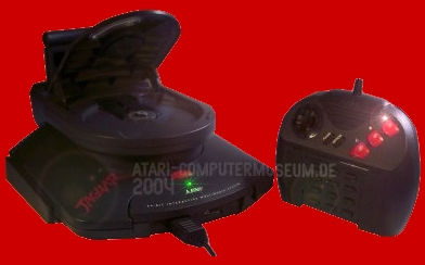 Atari Jaguar mit CD-Addon und Standard-Controller